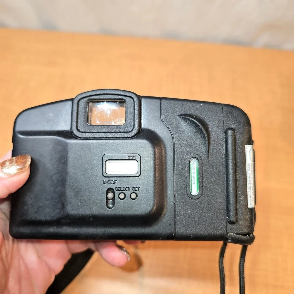 Canon Sure Shot Owl Camera AF-7‎ 35mm 1:4.5 WITH FILM - FOR PARTS